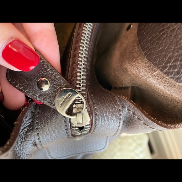 Ferragamo Brown Leather Shoulder Bag - Picture 5 of 8